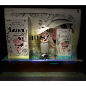 Laura The Charm of Faded Hues Blind Box Snowy White